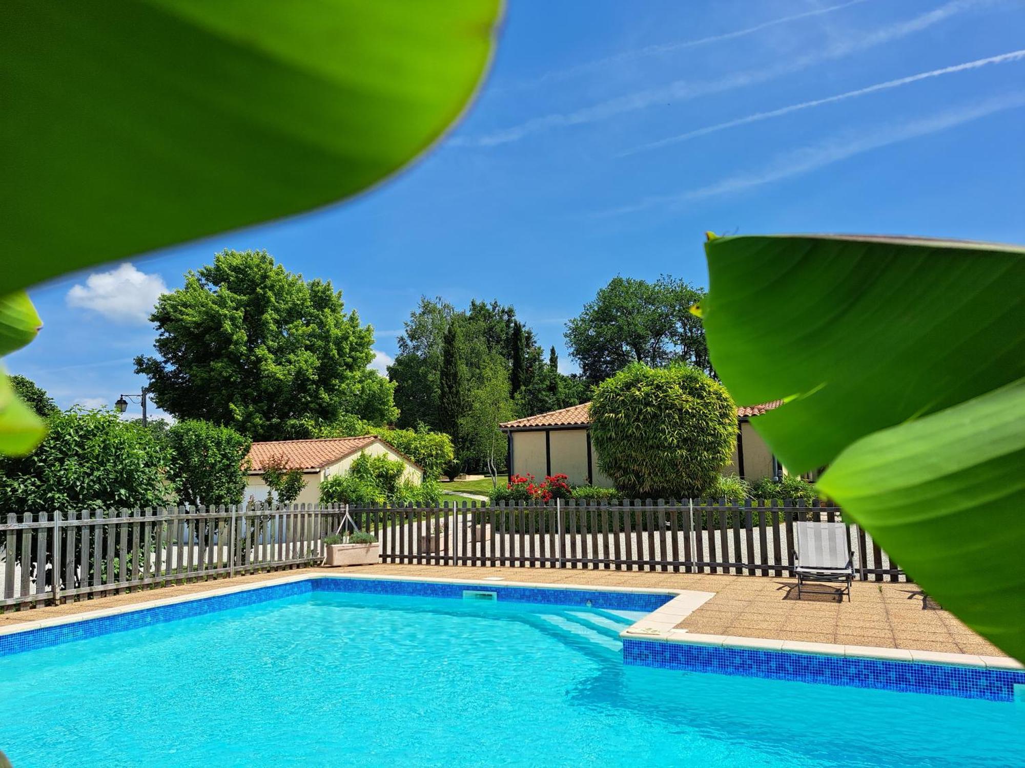 La Barde Montfort, Votre Maison D'Hotes A 4 Kms De Sarlat Dordogne Vitrac  Εξωτερικό φωτογραφία